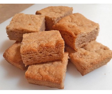 Low Carb Blondie Brownies - Fresh Baked